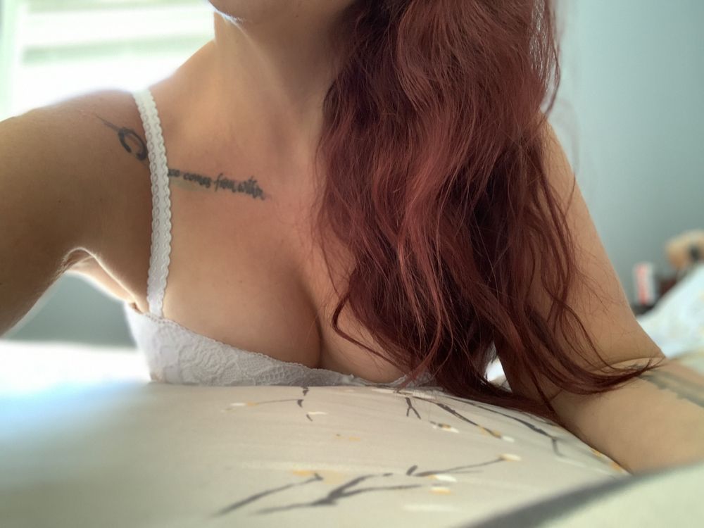 lonelywife13 OnlyFans profile picture