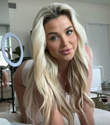 olivoil OnlyFans - Stats, Graphs, Photos & Profile Comparisons