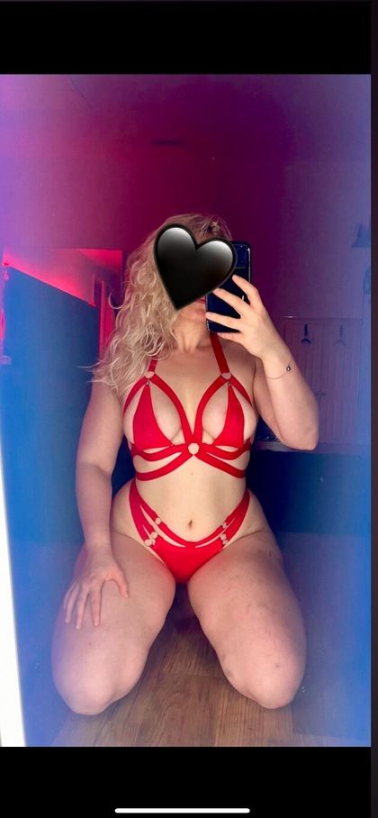leenatheswitch OnlyFans picture