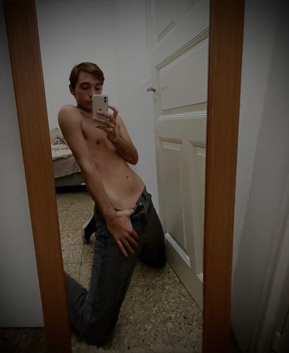 goldenboybaby OnlyFans picture