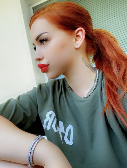 angelina.redhead OnlyFans picture