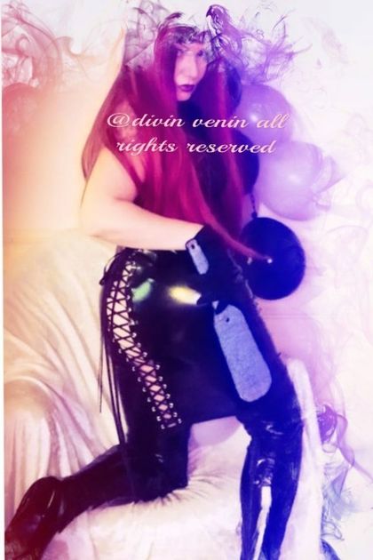 divinvenin OnlyFans picture