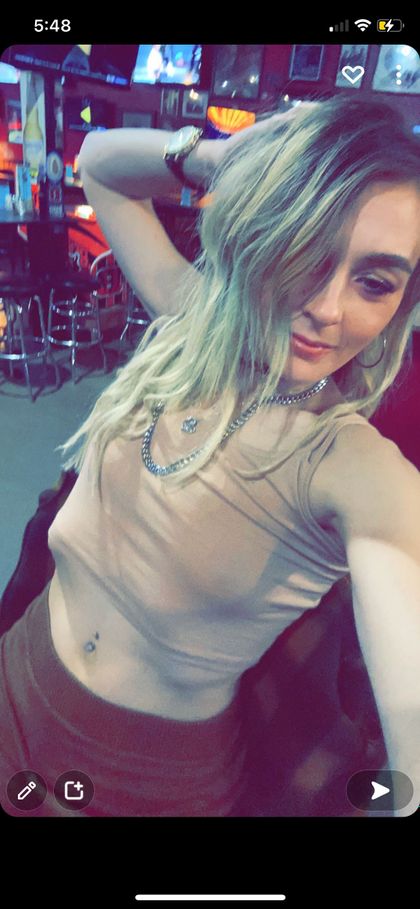 corrinakopf1 OnlyFans picture