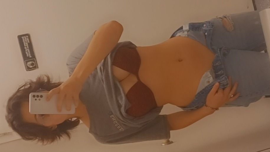 ev3lyn_r0se OnlyFans profile picture
