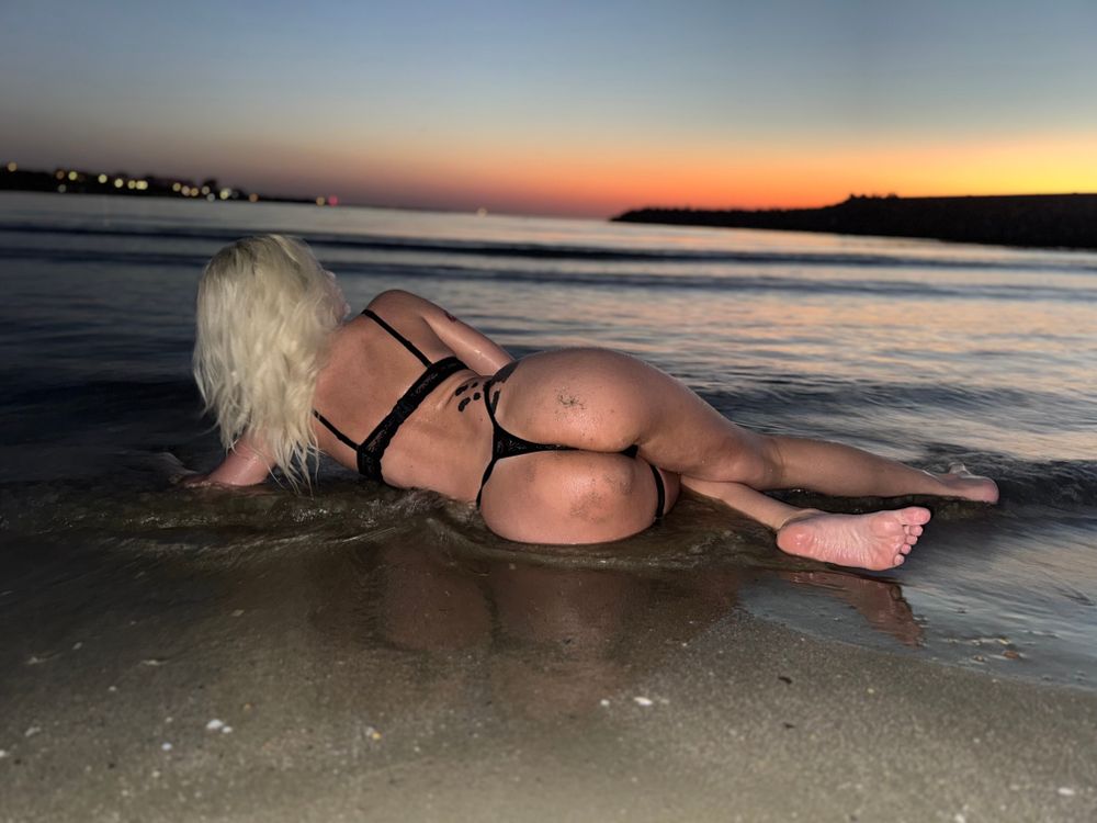 monaelena664 OnlyFans profile picture