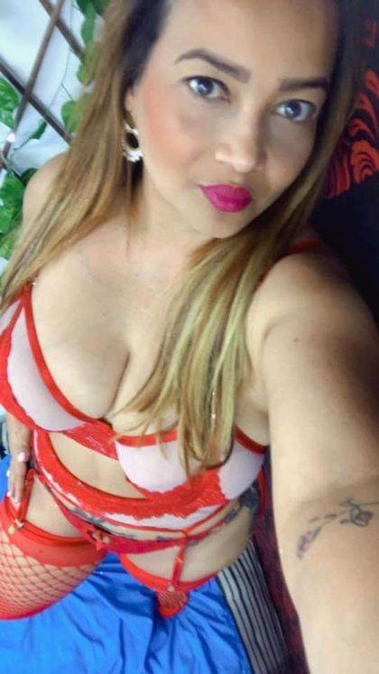 petitechica OnlyFans picture
