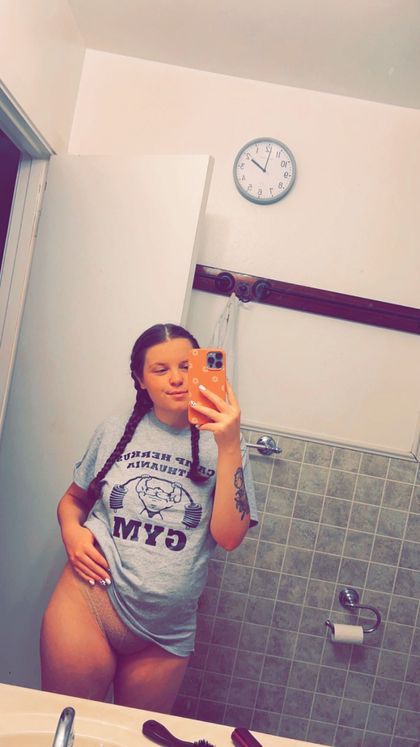 kaylaaaaa02 OnlyFans picture