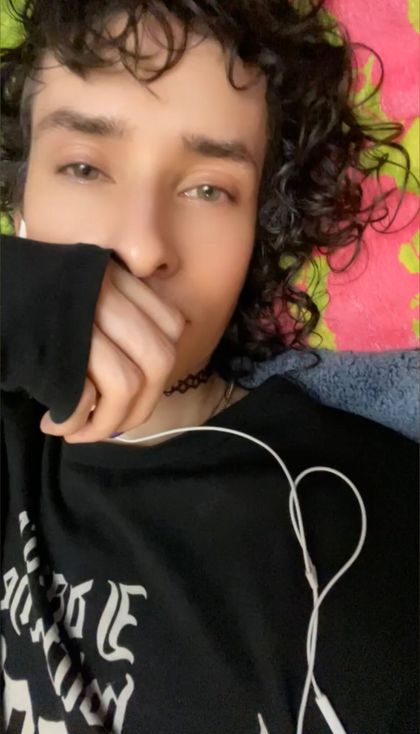 thestrayalien OnlyFans picture