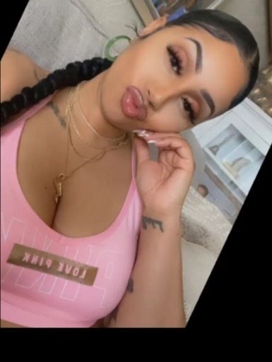 shenaehenry OnlyFans picture