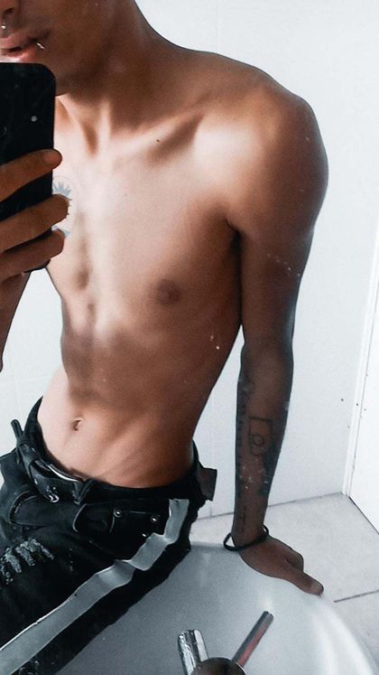 ema69xxx OnlyFans picture