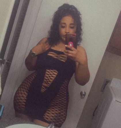 alleyesonhoneyy OnlyFans picture
