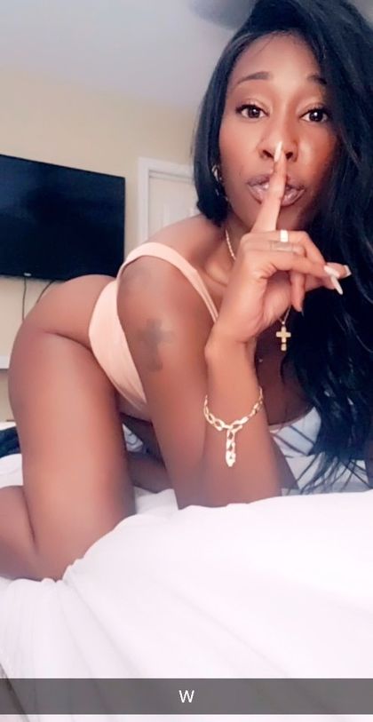 carmencurvesfree OnlyFans picture