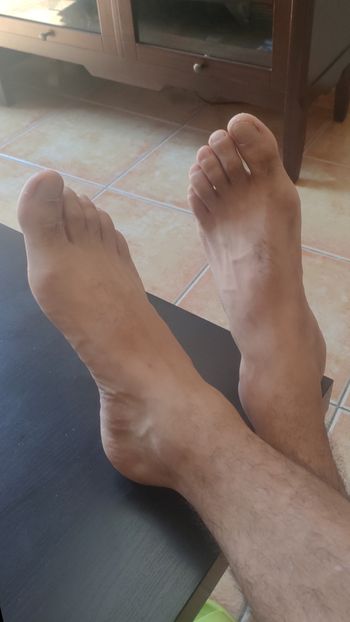 LARGE FEET