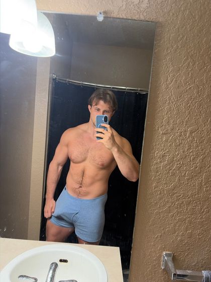 bradleybackstrap OnlyFans picture