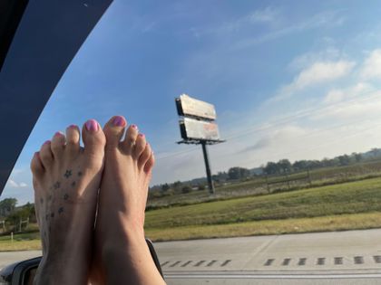 momfeet6996 OnlyFans picture