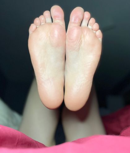 asianhotwifesoles OnlyFans picture