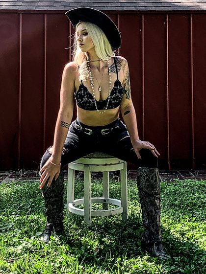 madiisinss OnlyFans picture