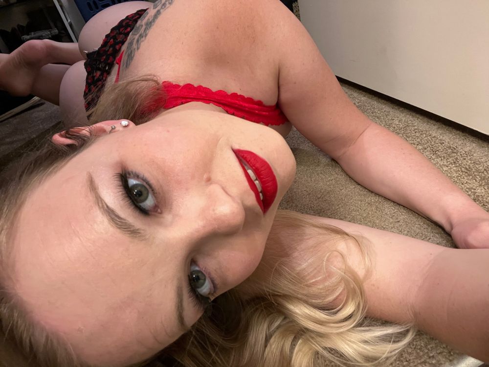 ashleystone.us OnlyFans profile picture