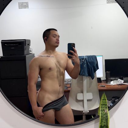 tezsian OnlyFans picture