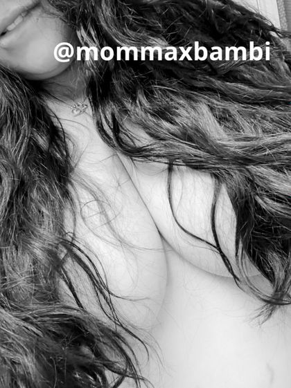 mommaxbambi OnlyFans picture