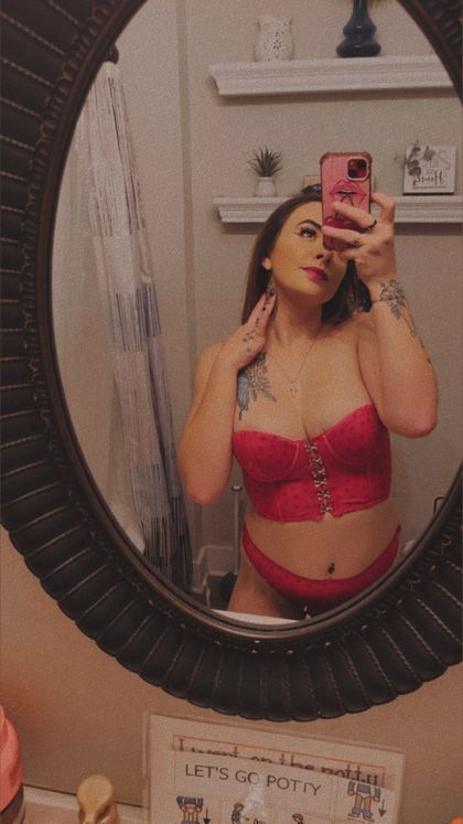 luellarenee OnlyFans picture