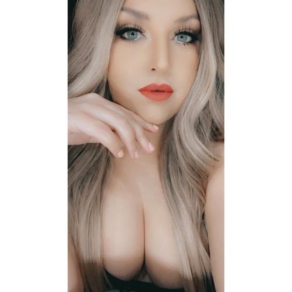 thescr33nqu33n OnlyFans picture