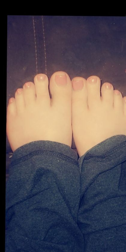 softpetitefeet OnlyFans picture
