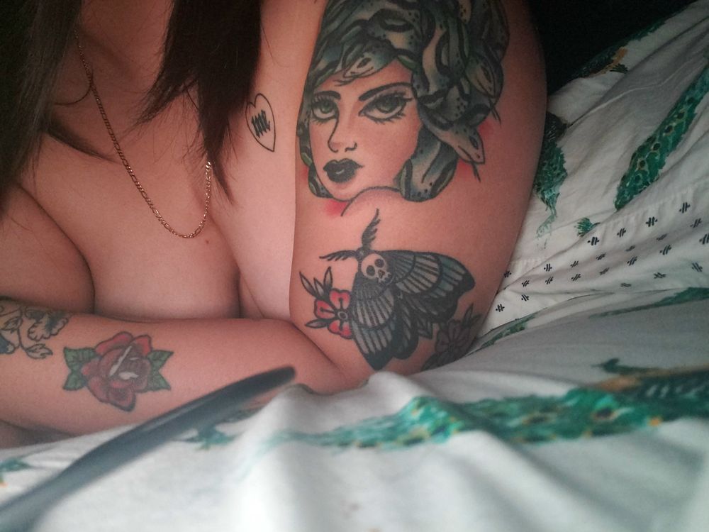 littleblackb1rd OnlyFans profile picture