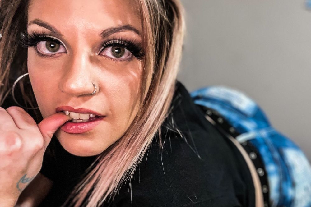 desbiansfree OnlyFans profile picture
