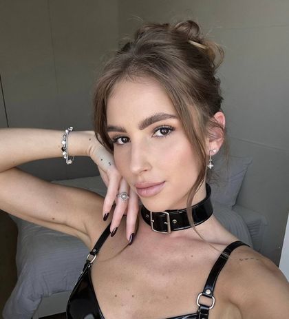sophie_yourqueen OnlyFans picture
