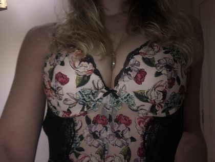 rosyposyxo OnlyFans picture