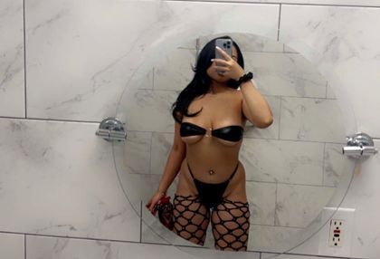 prettypinkasia OnlyFans picture