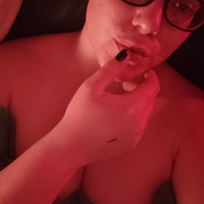 bigtittyshavedheadgf OnlyFans picture
