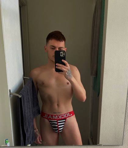 badapremium OnlyFans picture