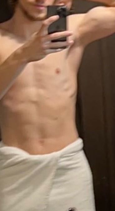ni05mi0100 OnlyFans picture