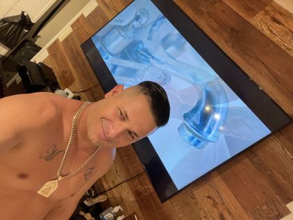 charger18 OnlyFans picture