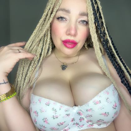 katanacazarez OnlyFans picture