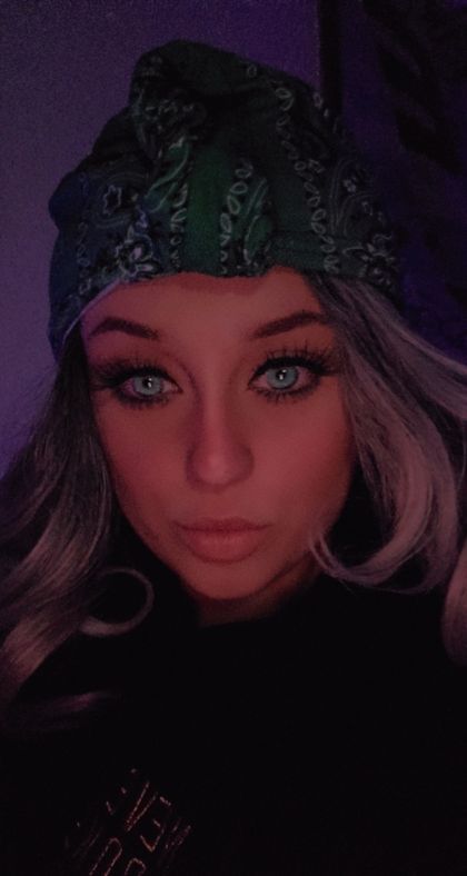 bella.rosered OnlyFans picture