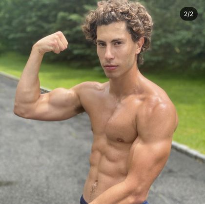 mattyofit OnlyFans picture
