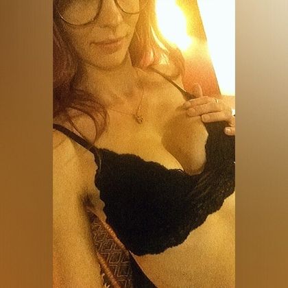 hotwifejulz2024 OnlyFans picture