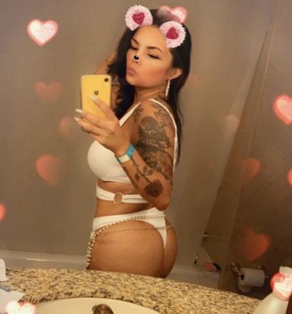 flowerbomb210 OnlyFans picture