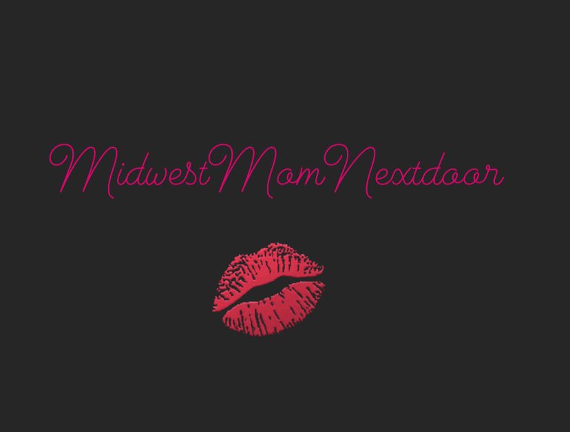 midwestmomnextdoor OnlyFans profile picture