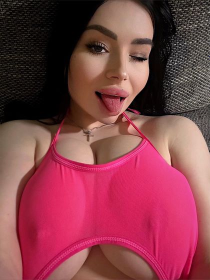 miravelvet OnlyFans picture