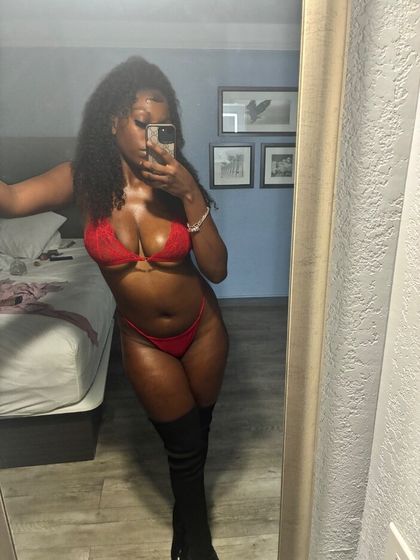chocolatebaddie_50 OnlyFans picture