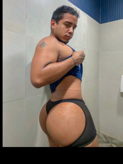 adrianmandich OnlyFans picture