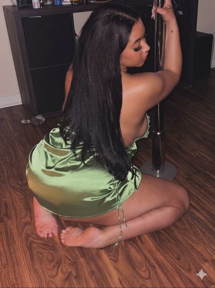 money4ari OnlyFans picture
