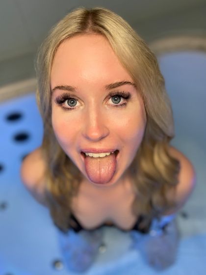 mia_peach OnlyFans picture