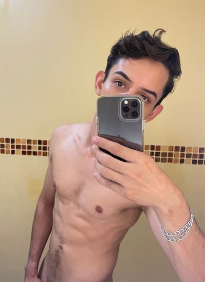 carlos_ramirezm0 OnlyFans picture