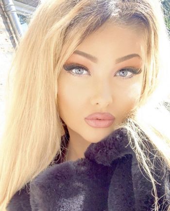 roxyfoxyfinesse OnlyFans - Free Trial - Photos - Socials FansMetrics