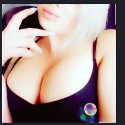 queenrose1313 OnlyFans picture